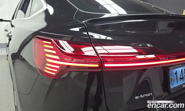 Audi e-tron 2021 0.2 автомат (гидро), миниатюра 9 Audi e-tron 2021 0.2 автомат (гидро), миниатюра 9