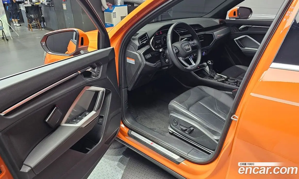 Audi Q3 2023 2.0 автомат (гидро), фото 13