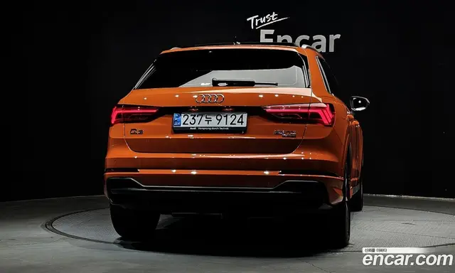 Audi Q3 2023 2.0 автомат (гидро), миниатюра 4