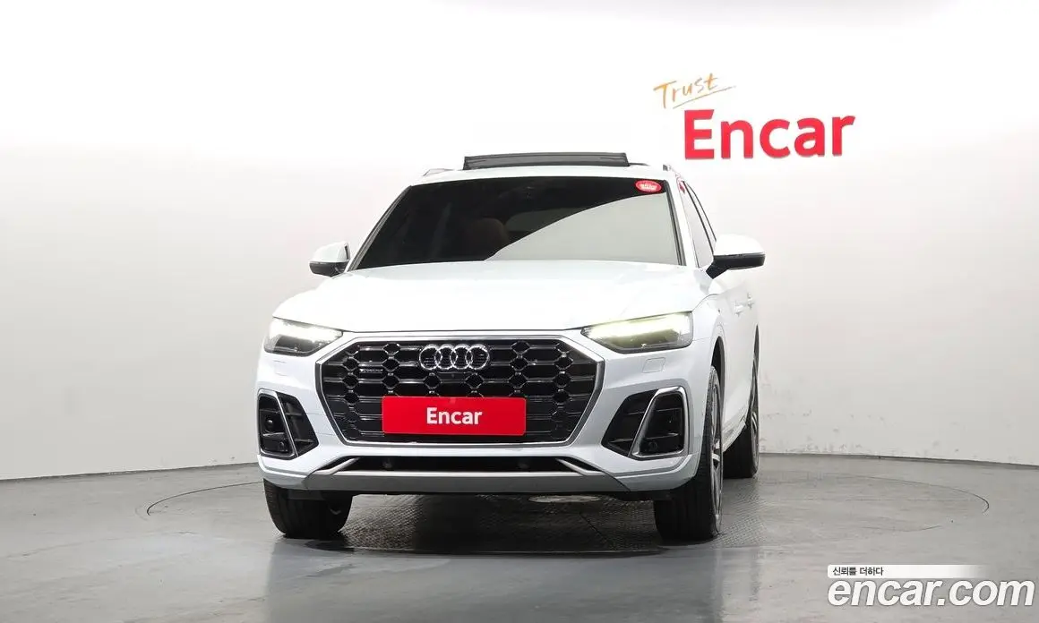 Audi Q5 2022 2.0 автомат (гидро), фото 3