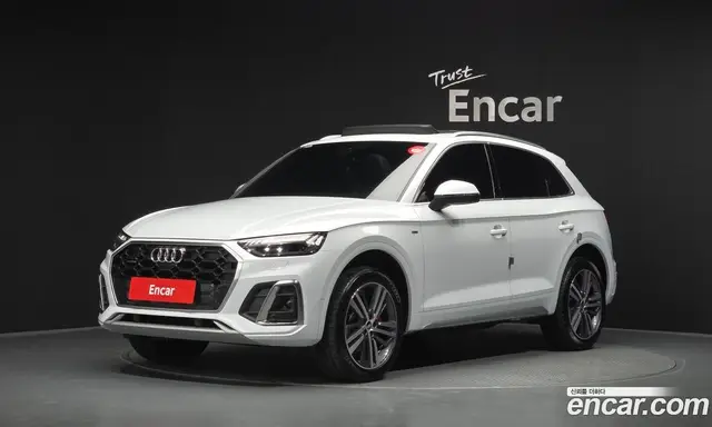 Audi Q5, 2022, 14 999 км