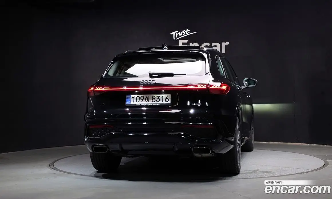 Audi Q5 2025 2.0 автомат (гидро), фото 4 Audi Q5 2025 2.0 автомат (гидро), фото 4