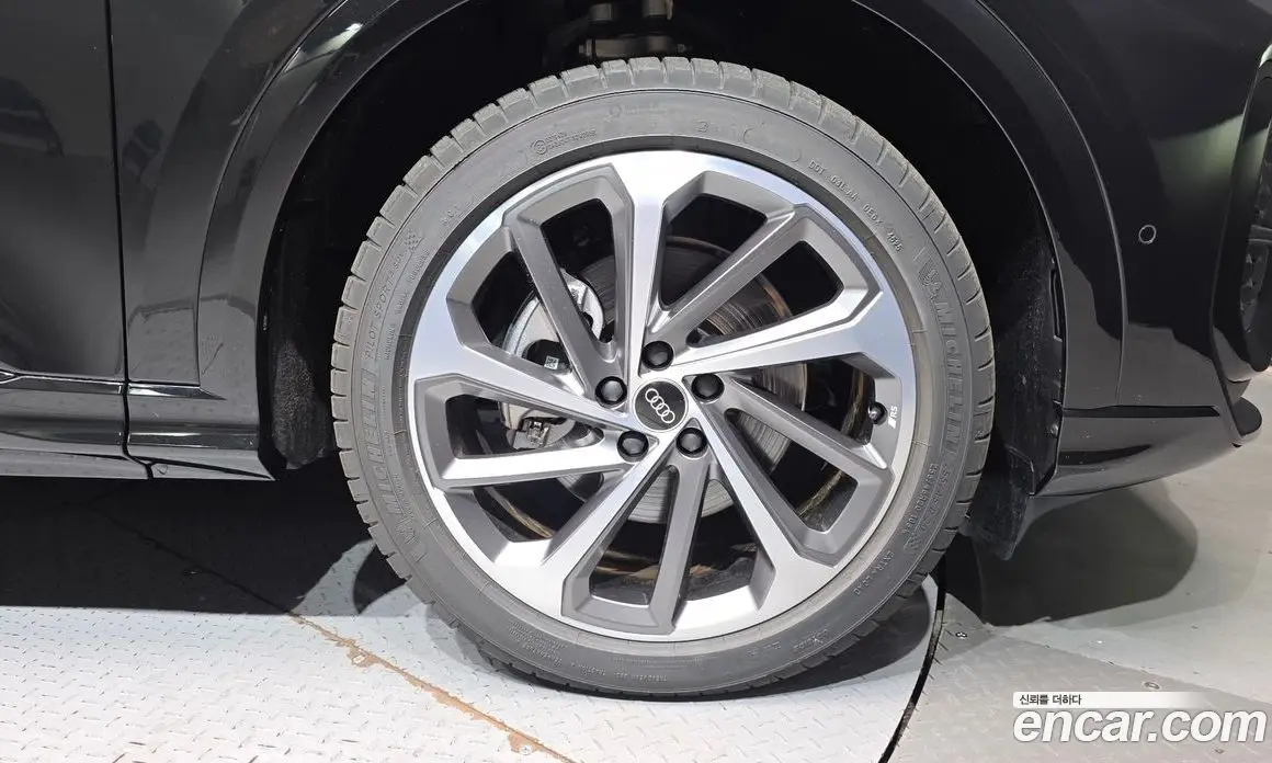 Audi Q5 2025 2.0 автомат (гидро), фото 7 Audi Q5 2025 2.0 автомат (гидро), фото 7