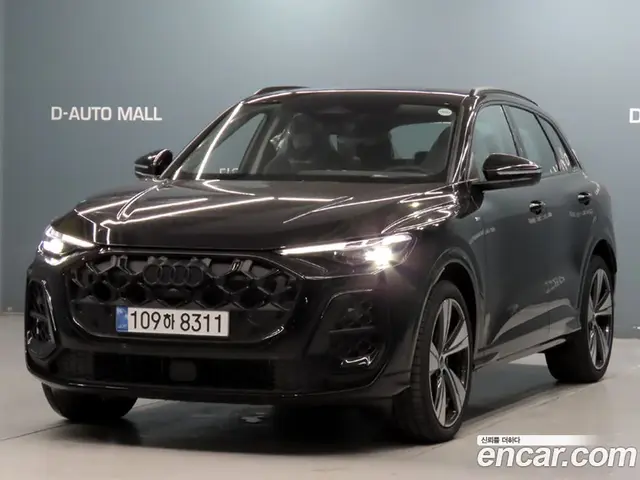 Audi Q5, 2025, 50 км
