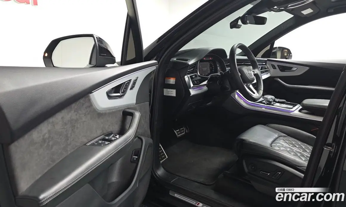 Audi Q7 2022 3.0 автомат (гидро), фото 12