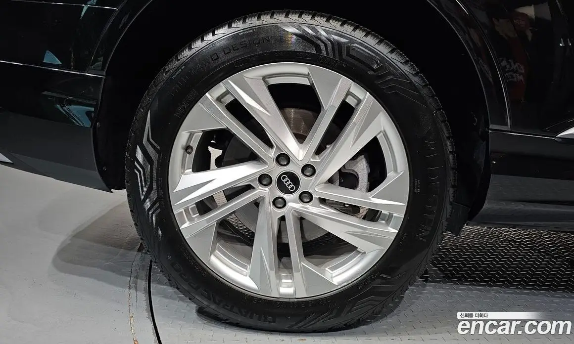 Audi Q7 2022 3.0 автомат (гидро), фото 7 Audi Q7 2022 3.0 автомат (гидро), фото 7