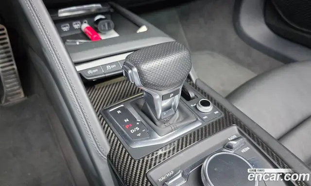 Audi R8 2019 5.2 автомат (гидро), миниатюра 12