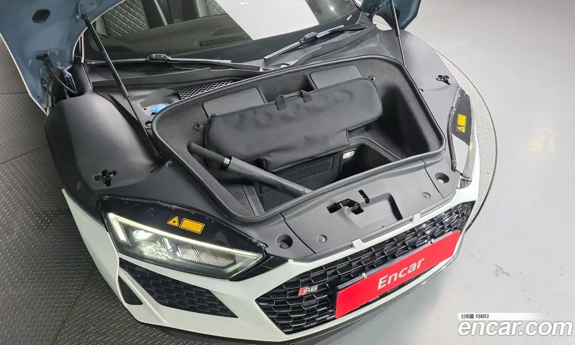 Audi R8 2019 5.2 АКПП, фото 6