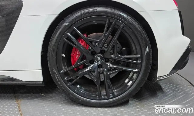 Audi R8 2019 5.2 АКПП, миниатюра 7