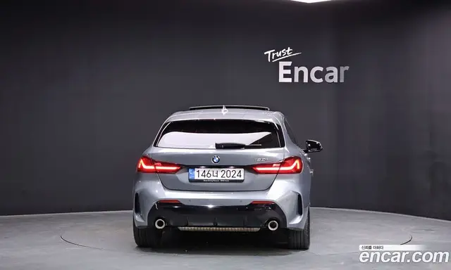 BMW 1 серия 2022 2.0 автомат (гидро), миниатюра 3
