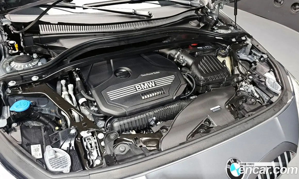 BMW 1 серия 2022 2.0 автомат (гидро), фото 5