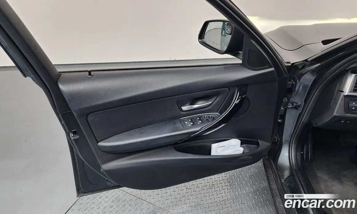 BMW 3 серия 2017 2.0 автомат (гидро), фото 14 BMW 3 серия 2017 2.0 автомат (гидро), фото 14