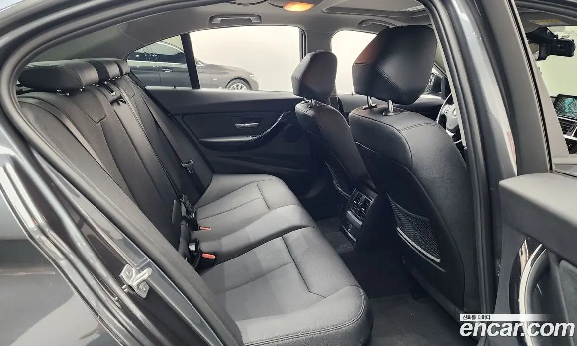 BMW 3 серия 2017 2.0 автомат (гидро), фото 17 BMW 3 серия 2017 2.0 автомат (гидро), фото 17