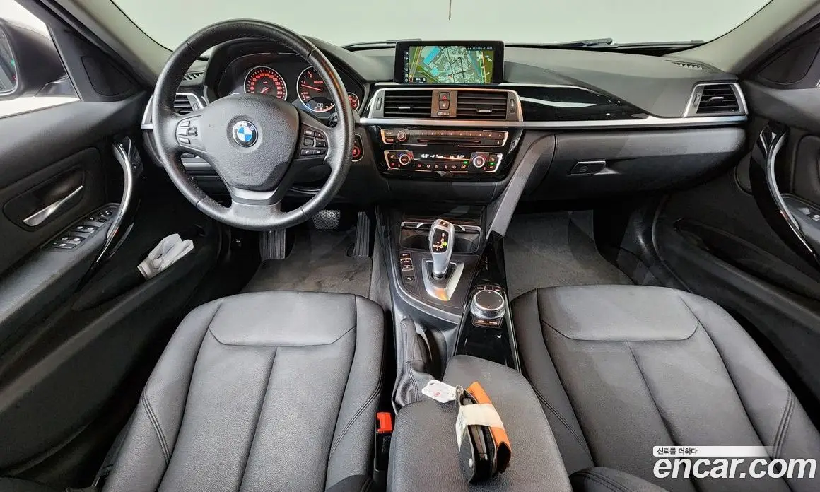 BMW 3 серия 2017 2.0 автомат (гидро), фото 10 BMW 3 серия 2017 2.0 автомат (гидро), фото 10