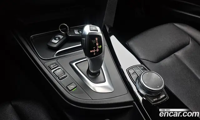 BMW 3 серия 2018 2.0 автомат (гидро), миниатюра 11 BMW 3 серия 2018 2.0 автомат (гидро), миниатюра 11