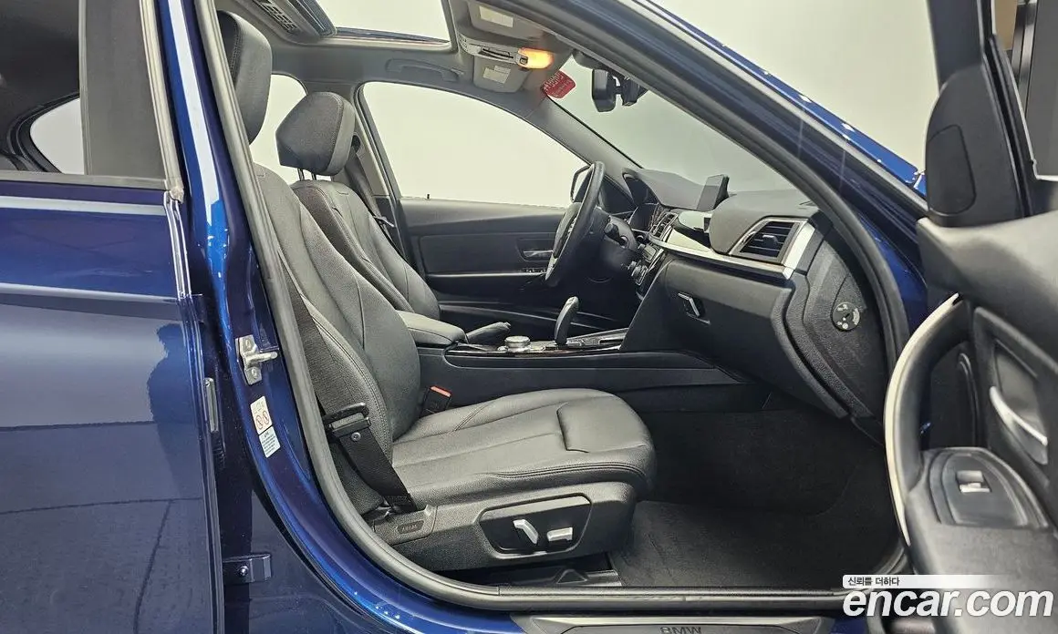 BMW 3 серия 2018 2.0 автомат (гидро), фото 15 BMW 3 серия 2018 2.0 автомат (гидро), фото 15