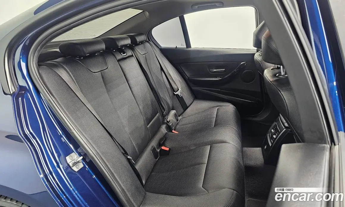 BMW 3 серия 2018 2.0 автомат (гидро), фото 16 BMW 3 серия 2018 2.0 автомат (гидро), фото 16