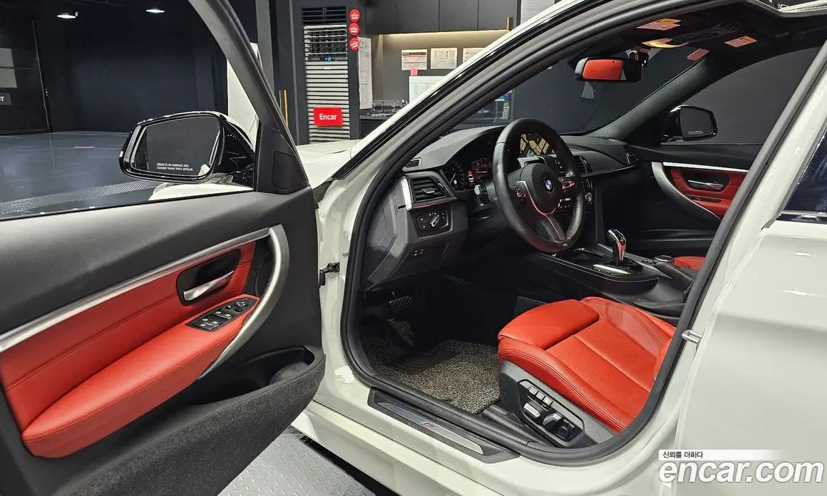 BMW 3 серия 2018 2.0 автомат (гидро), фото 12