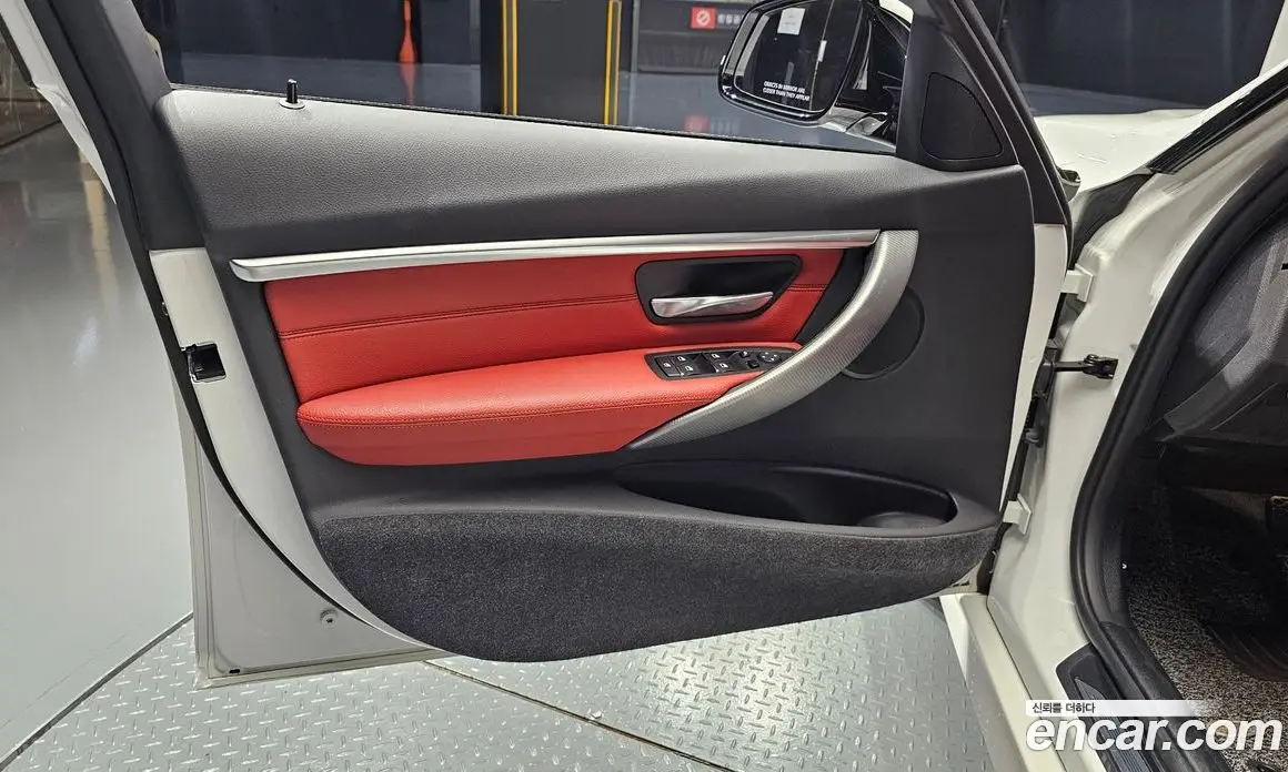 BMW 3 серия 2018 2.0 автомат (гидро), фото 13