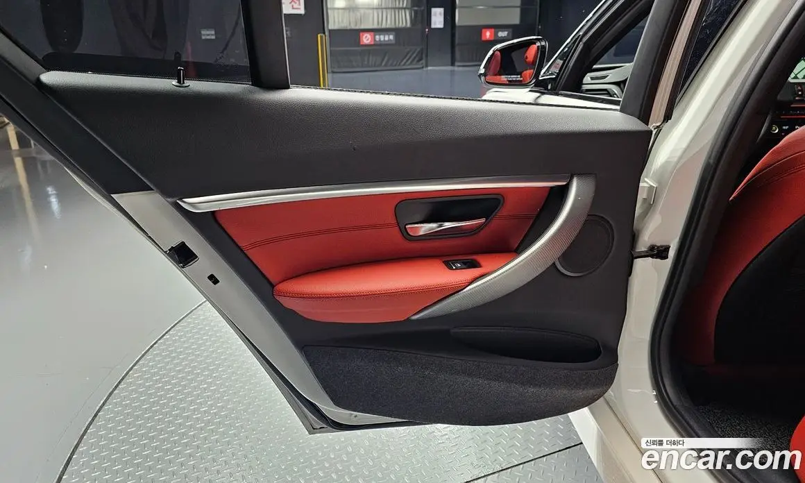 BMW 3 серия 2018 2.0 автомат (гидро), фото 14