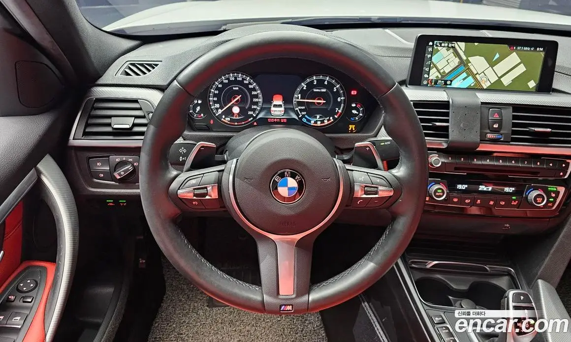 BMW 3 серия 2018 2.0 автомат (гидро), фото 18