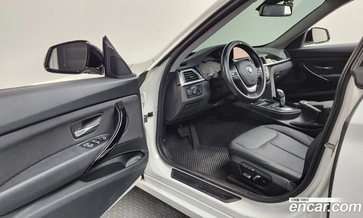 BMW 3 серия 2020 2.0 автомат (гидро), фото 13 BMW 3 серия 2020 2.0 автомат (гидро), фото 13