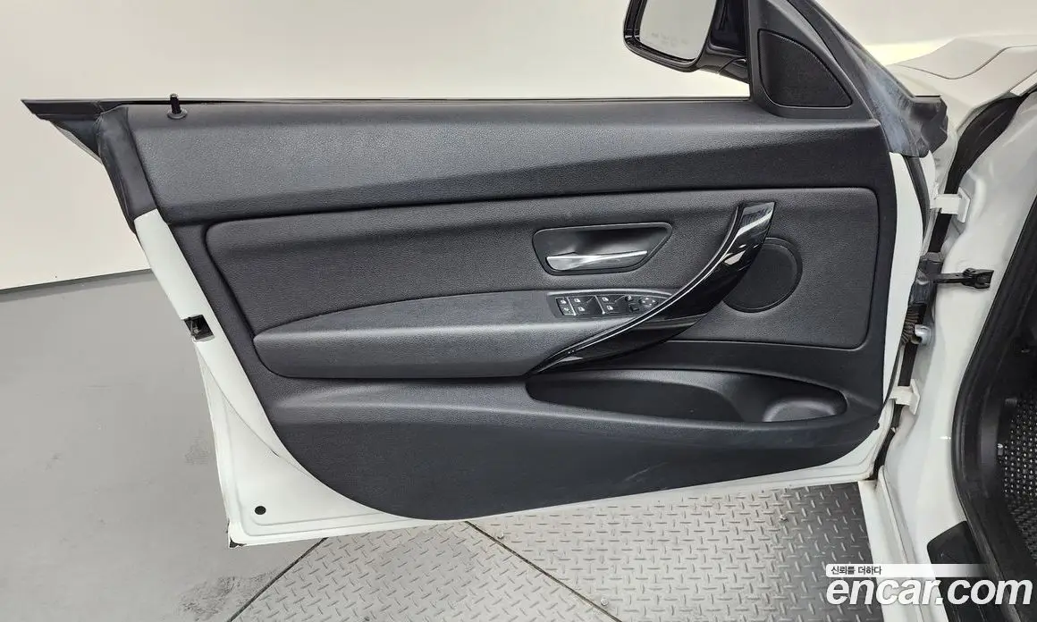 BMW 3 серия 2020 2.0 автомат (гидро), фото 14 BMW 3 серия 2020 2.0 автомат (гидро), фото 14