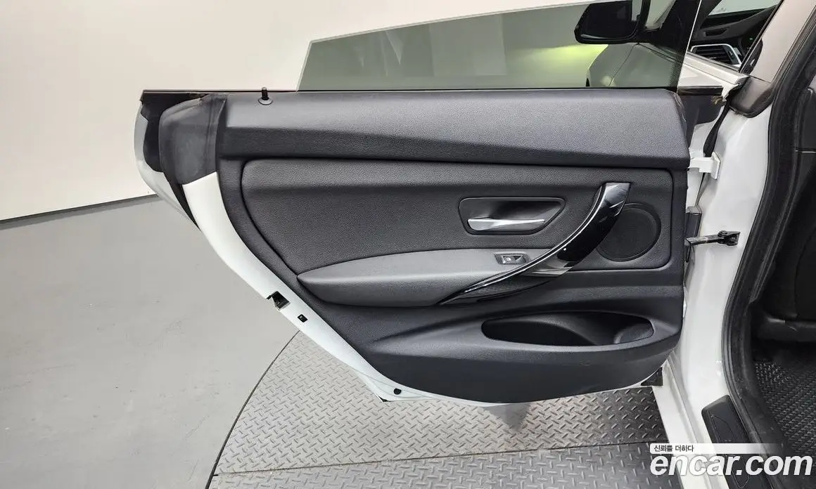 BMW 3 серия 2020 2.0 автомат (гидро), фото 15 BMW 3 серия 2020 2.0 автомат (гидро), фото 15