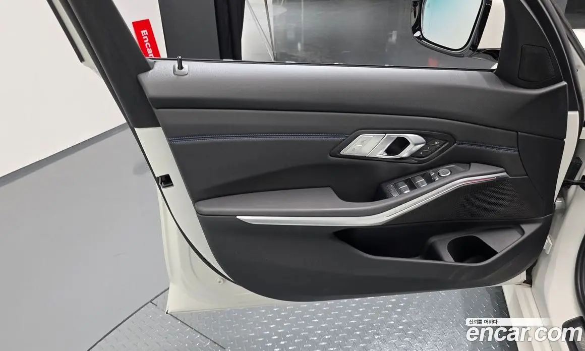 BMW 3 серия 2021 2.0 автомат (гидро), фото 13 BMW 3 серия 2021 2.0 автомат (гидро), фото 13