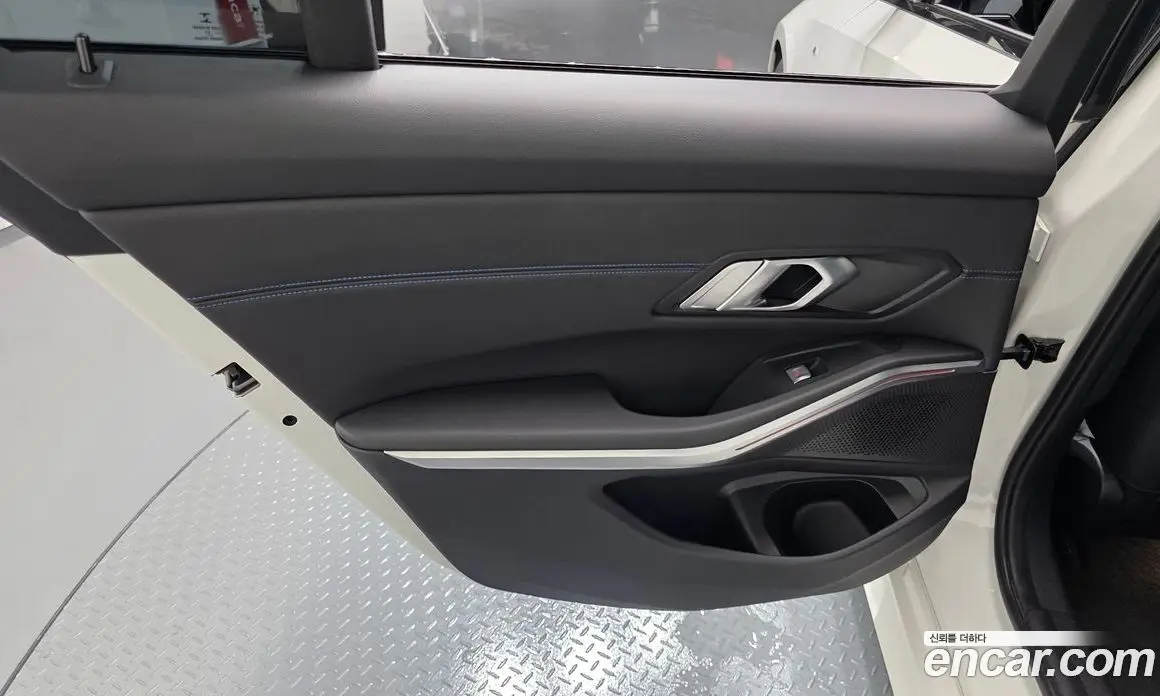 BMW 3 серия 2021 2.0 автомат (гидро), фото 14 BMW 3 серия 2021 2.0 автомат (гидро), фото 14
