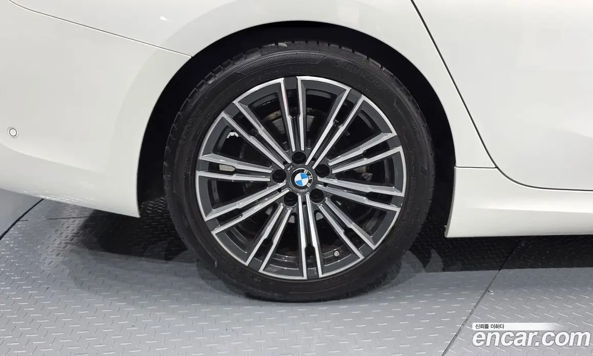 BMW 3 серия 2021 2.0 автомат (гидро), фото 4 BMW 3 серия 2021 2.0 автомат (гидро), фото 4