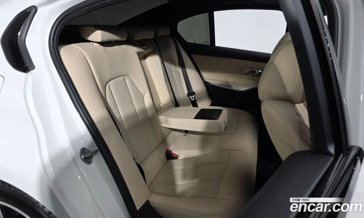 BMW 3 серия 2023 2.0 автомат (гидро), фото 16 BMW 3 серия 2023 2.0 автомат (гидро), фото 16