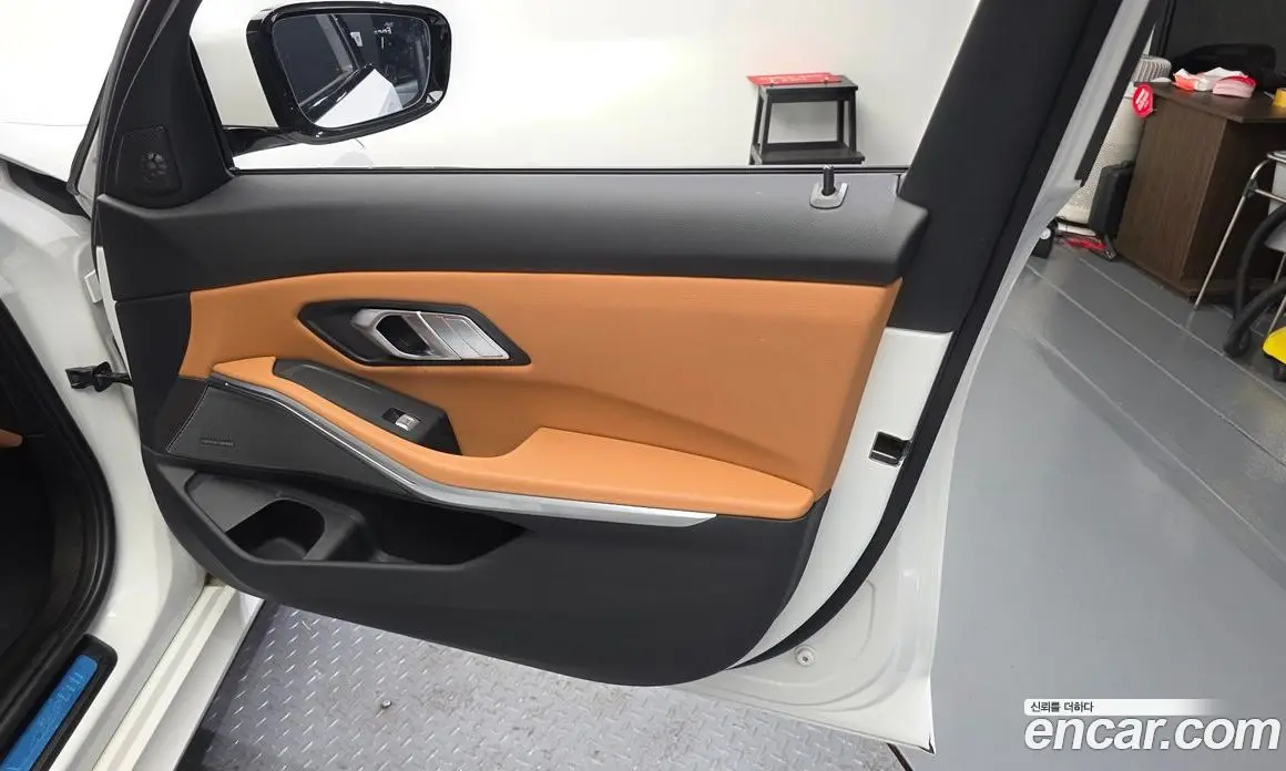 BMW 3 серия 2024 2.0 автомат (гидро), фото 14