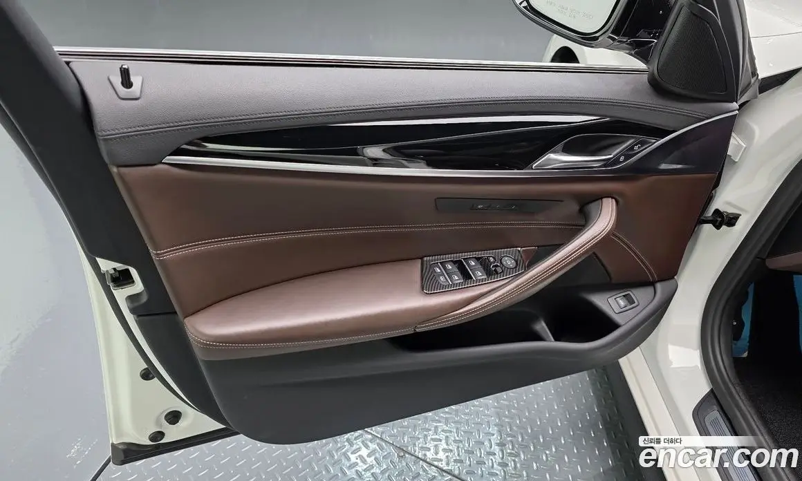 BMW 5 серия 2019 2.0 автомат (гидро), фото 13 BMW 5 серия 2019 2.0 автомат (гидро), фото 13