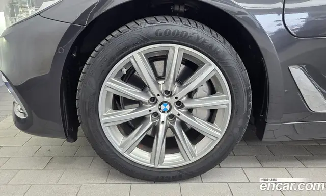 BMW 5 серия 2020 2.0 автомат (гидро), миниатюра 4 BMW 5 серия 2020 2.0 автомат (гидро), миниатюра 4