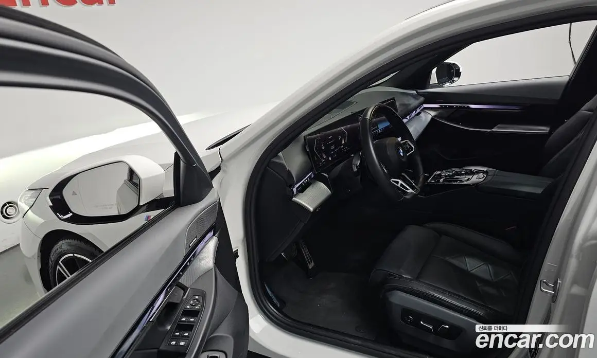 BMW 5 серия 2023 2.0 автомат (гидро), фото 12