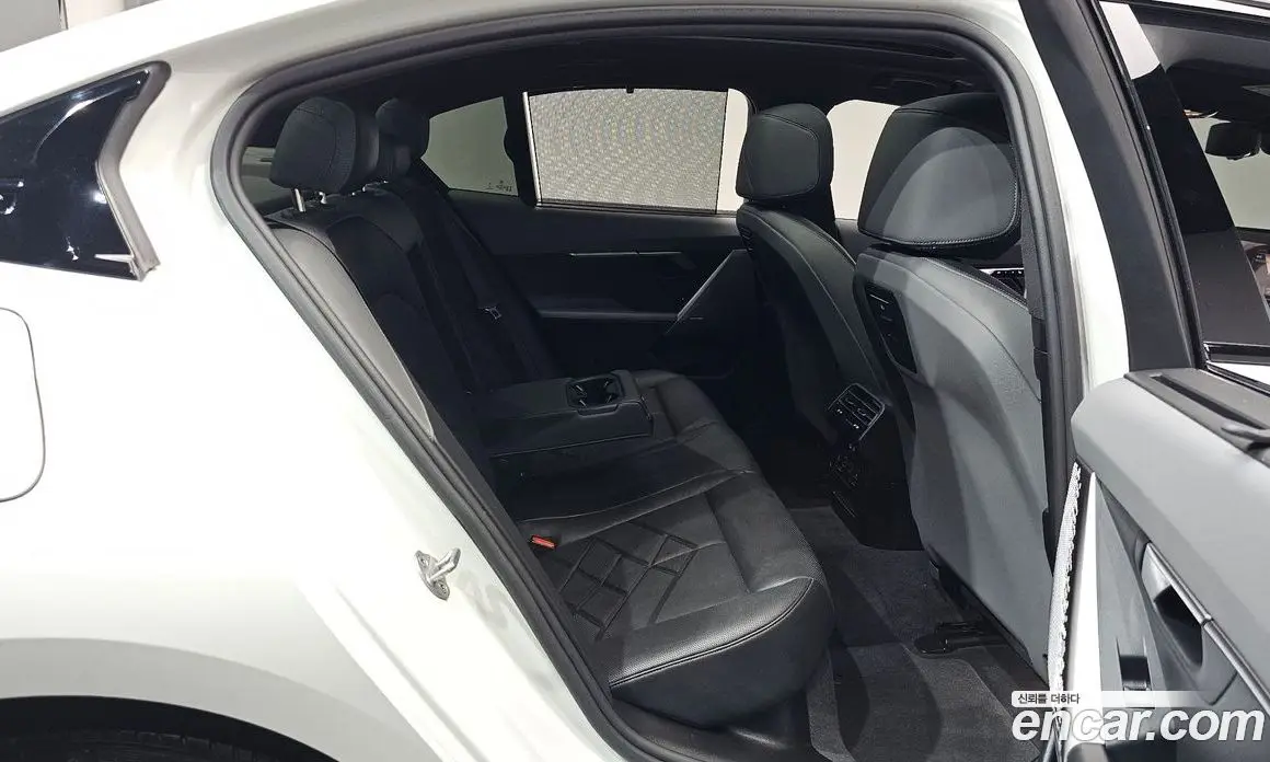 BMW 5 серия 2023 2.0 автомат (гидро), фото 16