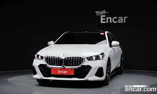 BMW 5 серия 2025 2.0 автомат (гидро), миниатюра 3