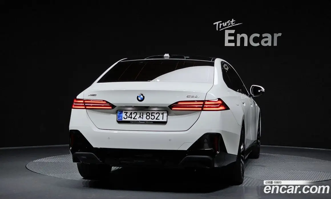 BMW 5 серия 2025 2.0 автомат (гидро), фото 4