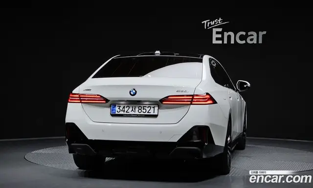BMW 5 серия 2025 2.0 автомат (гидро), миниатюра 4