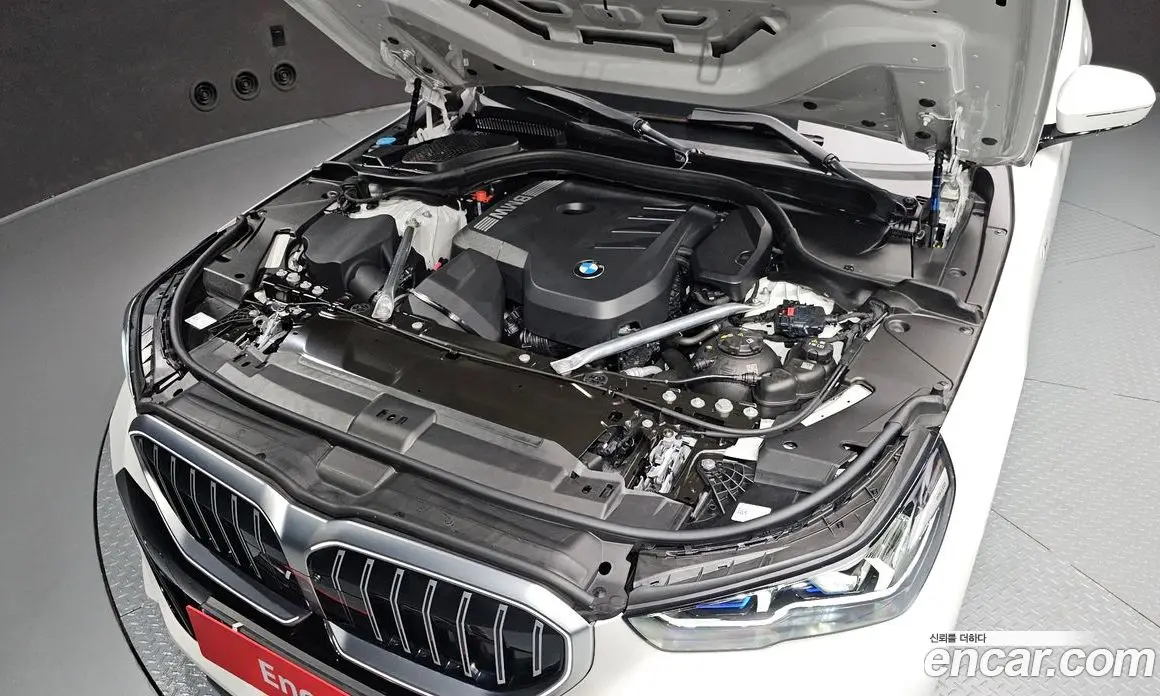 BMW 5 серия 2025 2.0 автомат (гидро), фото 6