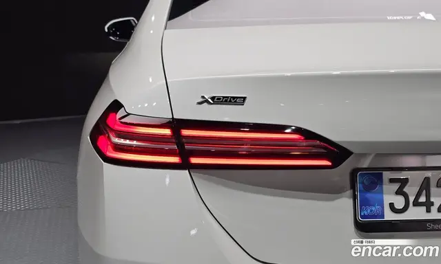 BMW 5 серия 2025 2.0 автомат (гидро), миниатюра 9