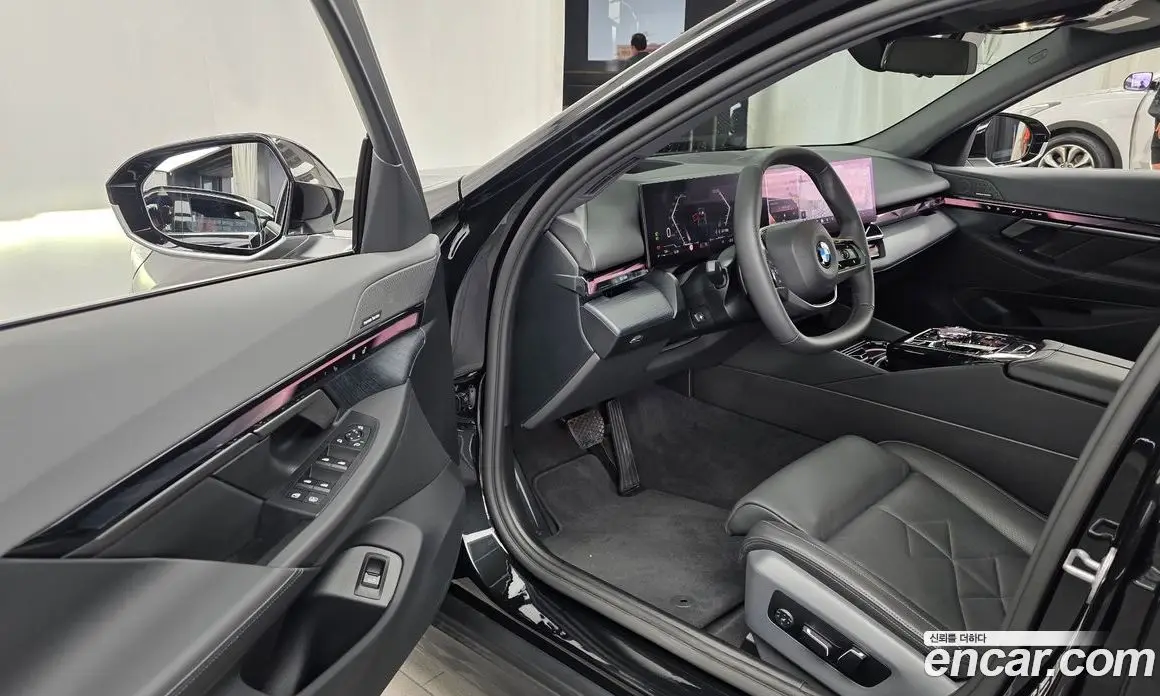 BMW 5 серия 2025 2.0 автомат (гидро), фото 13 BMW 5 серия 2025 2.0 автомат (гидро), фото 13