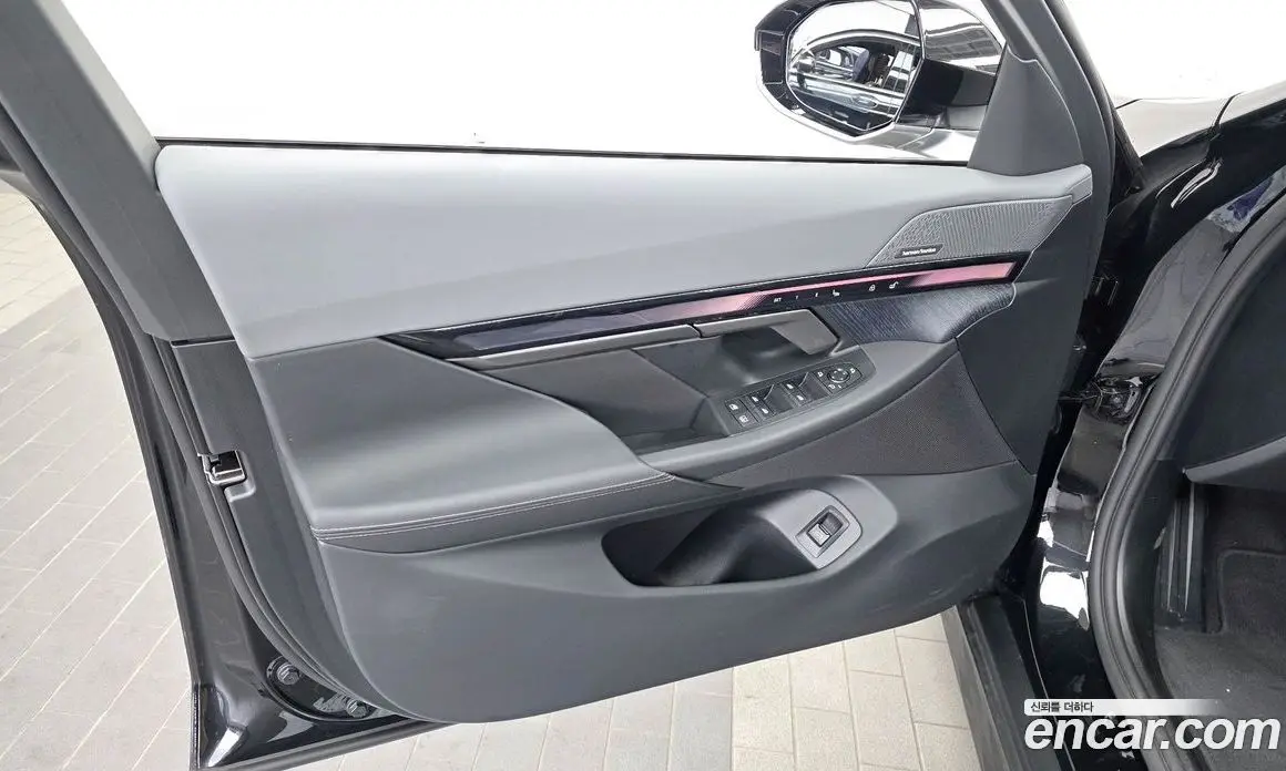 BMW 5 серия 2025 2.0 автомат (гидро), фото 14 BMW 5 серия 2025 2.0 автомат (гидро), фото 14