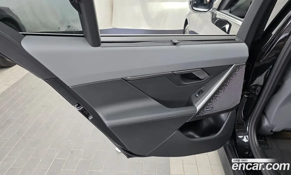 BMW 5 серия 2025 2.0 автомат (гидро), фото 15 BMW 5 серия 2025 2.0 автомат (гидро), фото 15