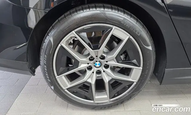BMW 5 серия 2025 2.0 автомат (гидро), миниатюра 5 BMW 5 серия 2025 2.0 автомат (гидро), миниатюра 5