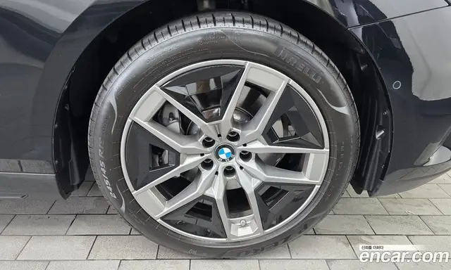 BMW 5 серия 2025 2.0 автомат (гидро), миниатюра 7 BMW 5 серия 2025 2.0 автомат (гидро), миниатюра 7
