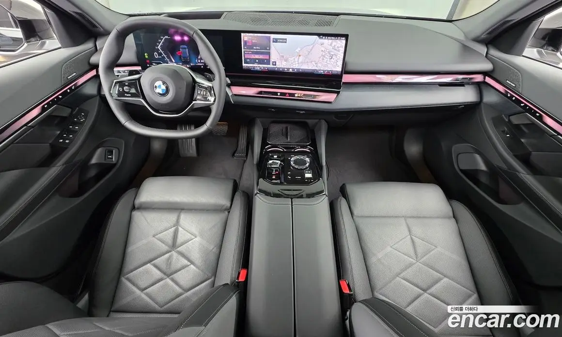 BMW 5 серия 2025 2.0 автомат (гидро), фото 10 BMW 5 серия 2025 2.0 автомат (гидро), фото 10