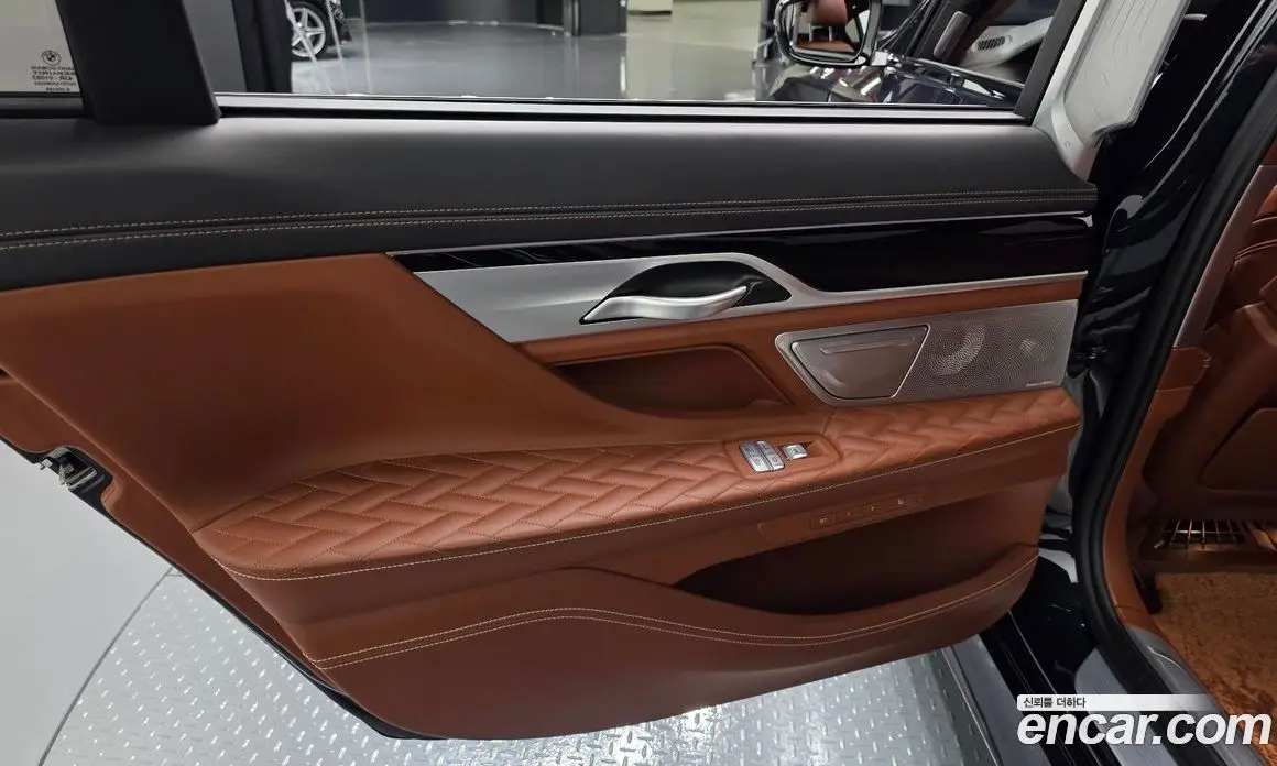 BMW 7 серия 2020 6.6 автомат (гидро), фото 14