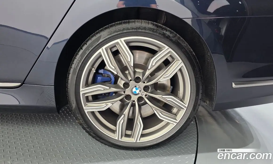 BMW 7 серия 2020 6.6 автомат (гидро), фото 6